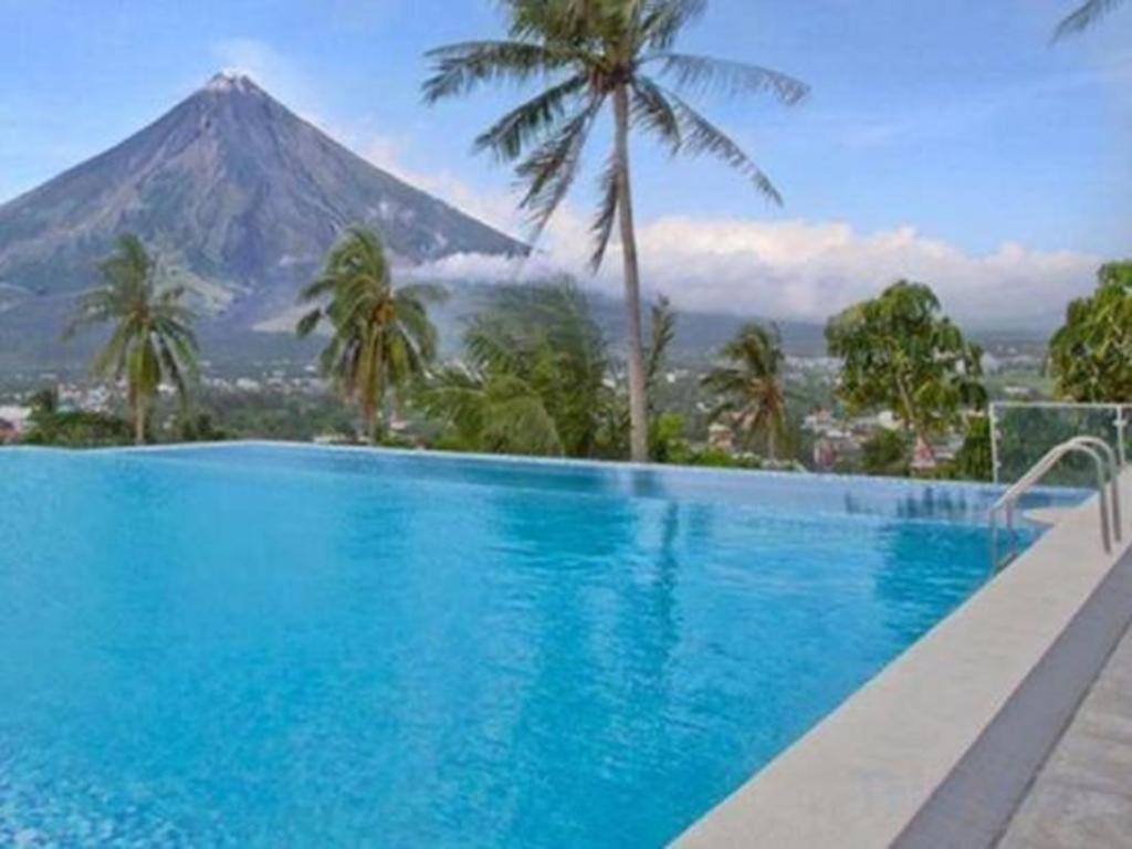 The Oriental Hotel Legazpi Exterior foto