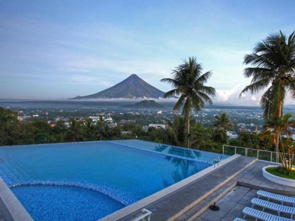 The Oriental Hotel Legazpi Exterior foto